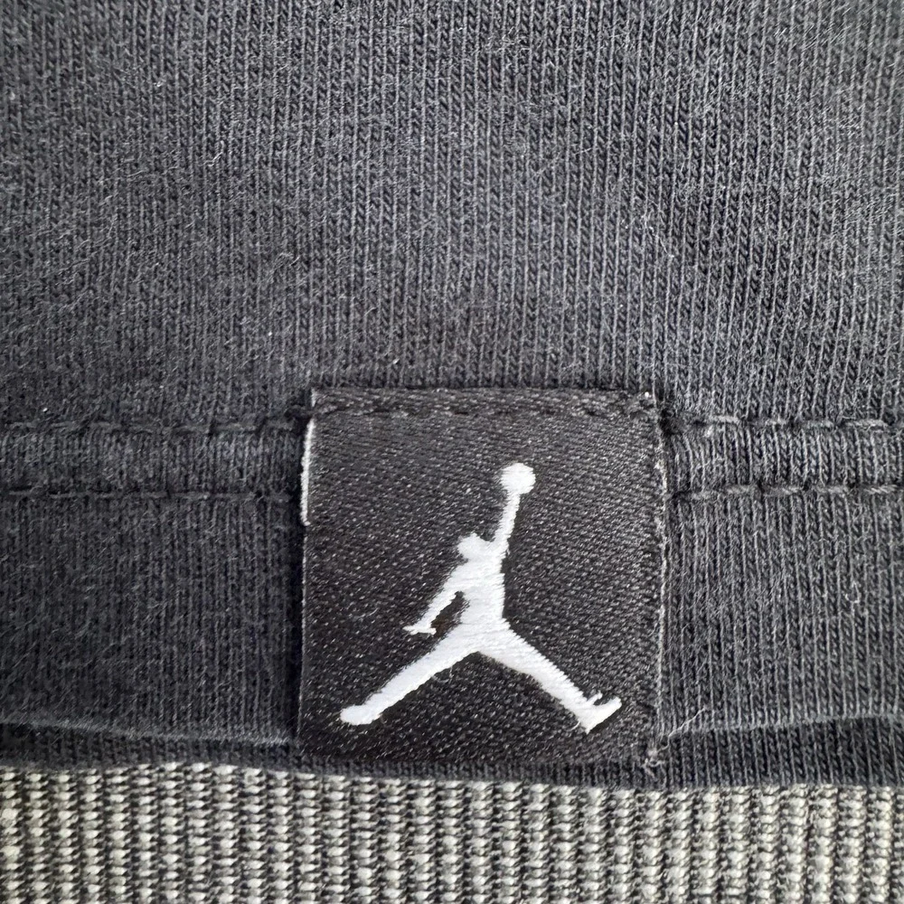 Air Jordan Jumpman‎ Logo Mens XL Black Long Sleeve T-shirt Screenprint Crewneck